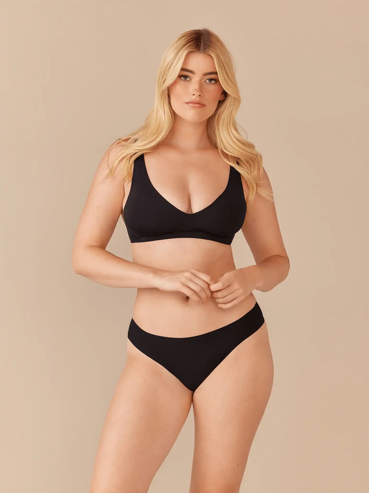 Seamless Thong | Black