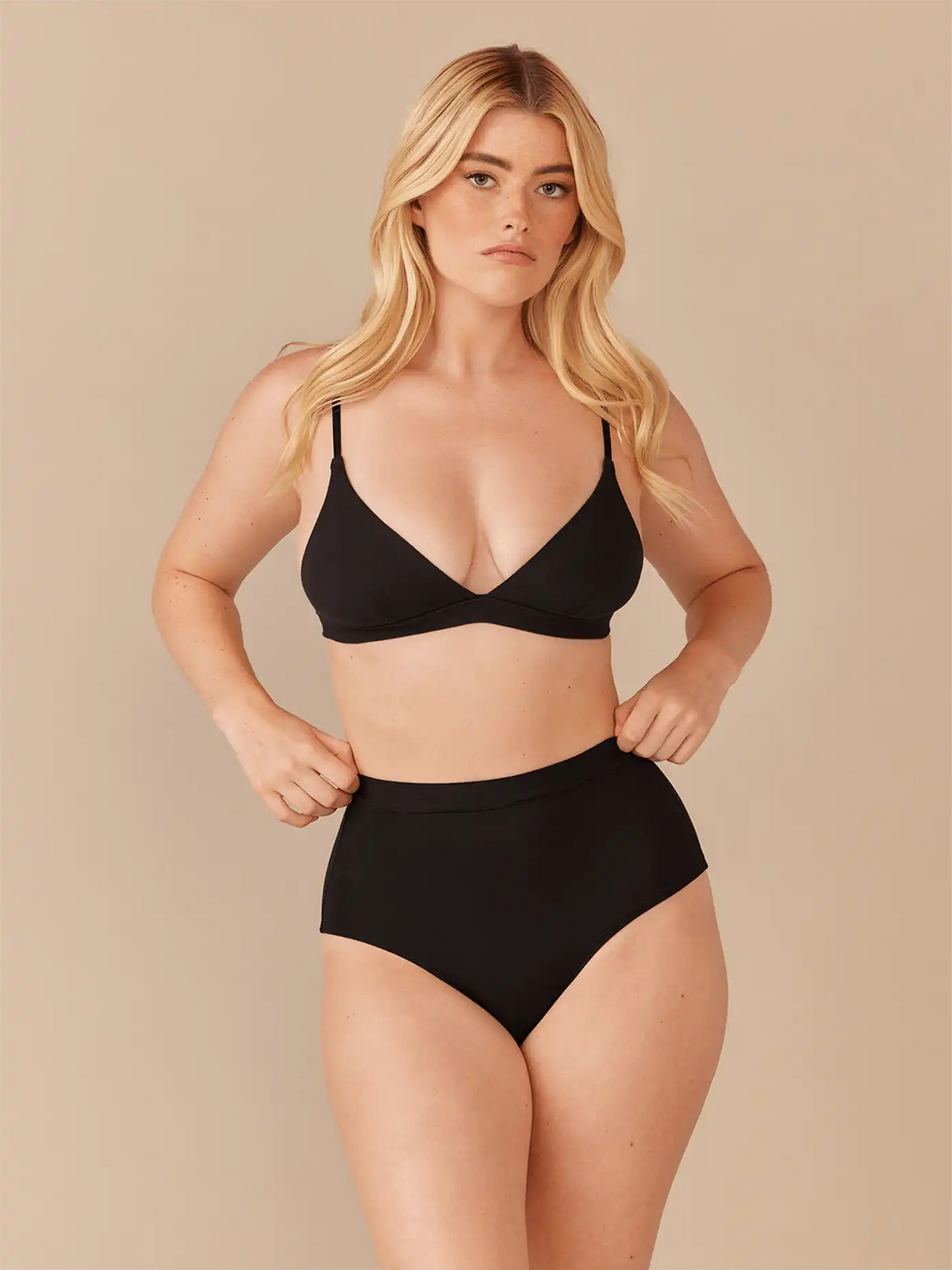 UltraModal™ FeelFree Triangle Bralette | Black