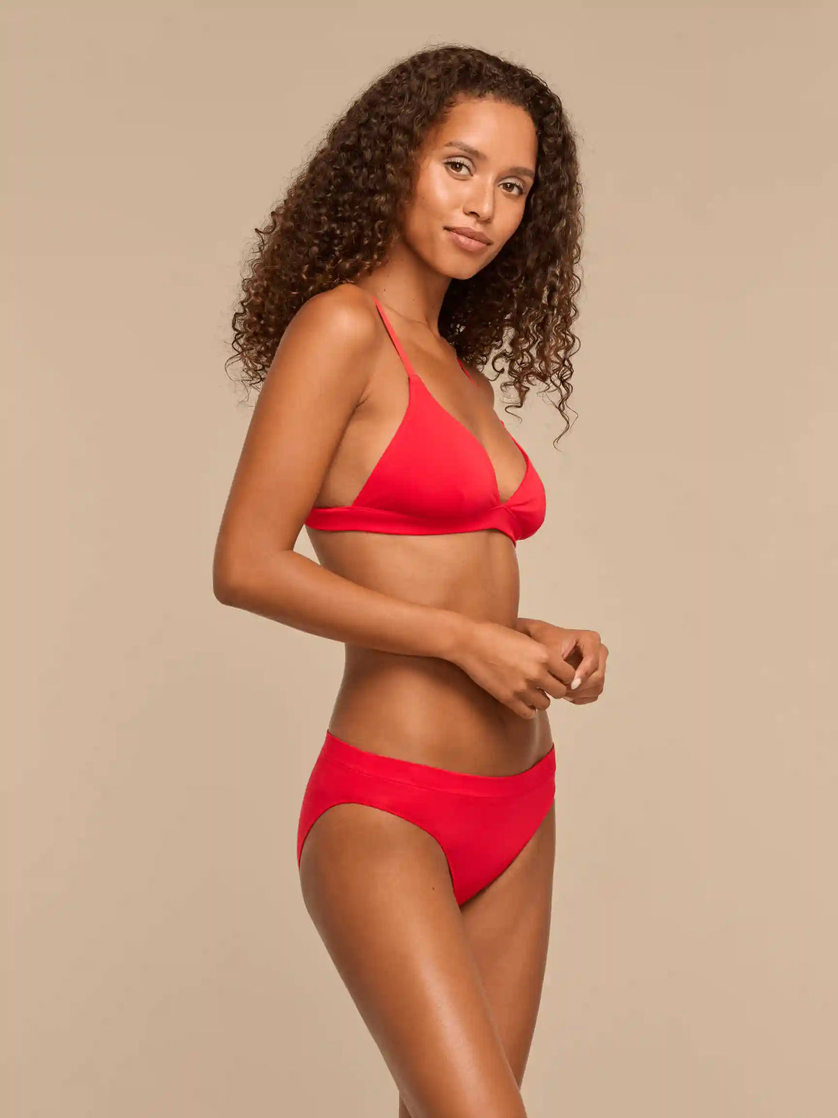UltraModal™ FeelFree Triangle Bralette | Chili Red