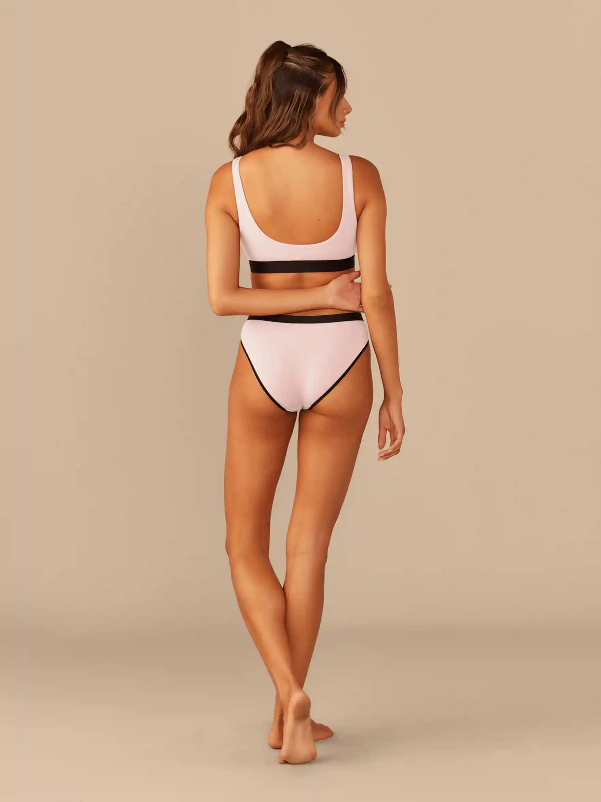 Curvy UltraModal™ Core Scoop Bralette | Pretty Fly