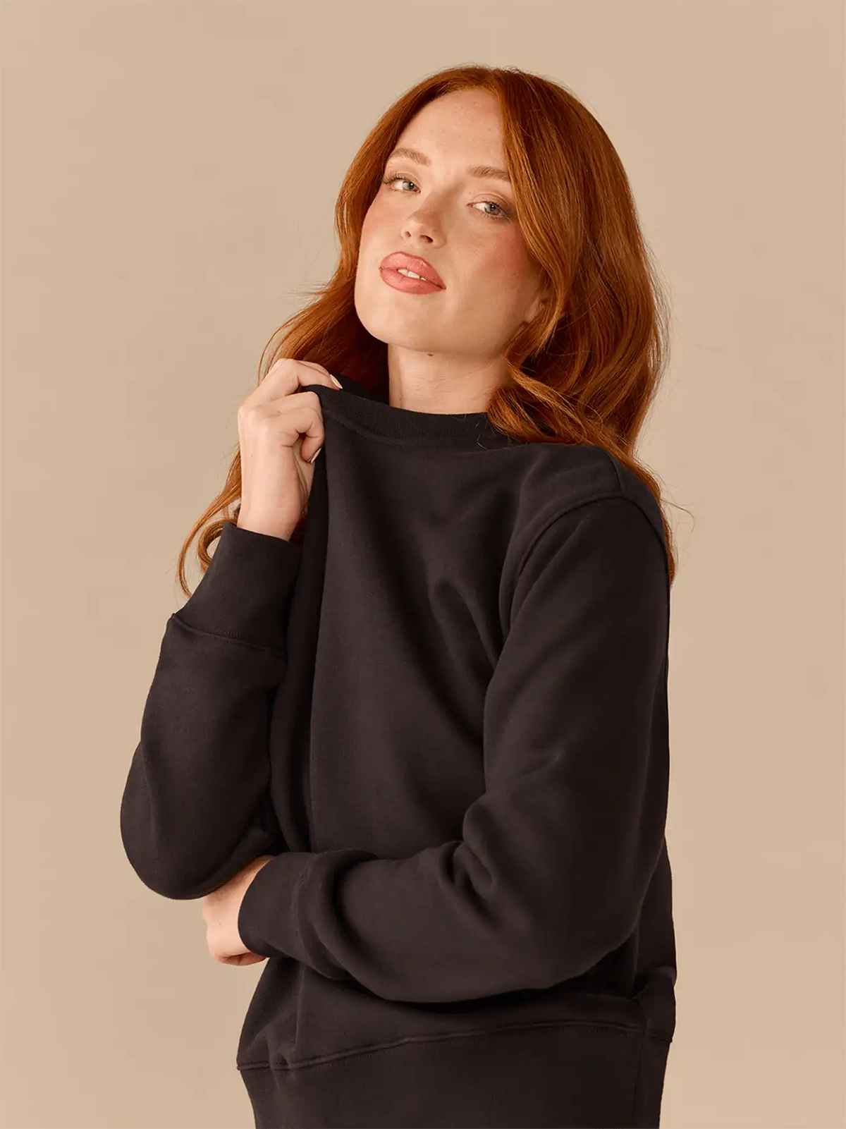 Women's Weekend Crew Sweatshirt | Vintage Black