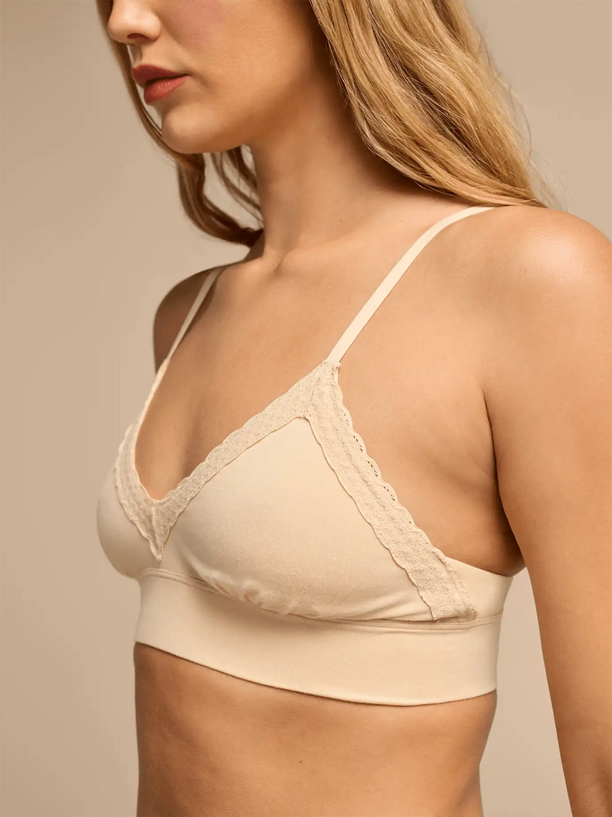UltraModal™ Lace Plunge Bralette | Brazilian Sand