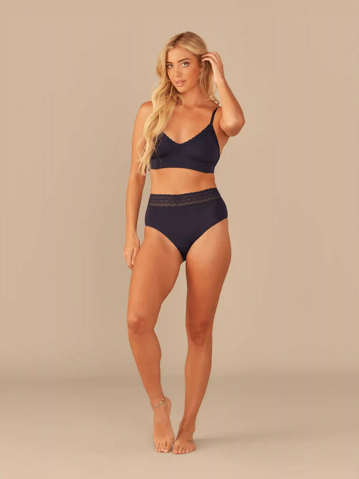 UltraModal™ Lace Plunge Bralette | Dark Sapphire